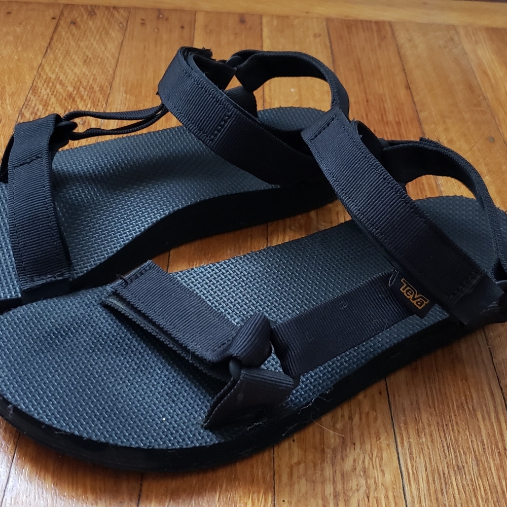Teva sandles